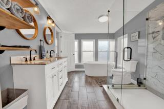 Loaded House and Guest House w Game Room Gym - Panama City - 7