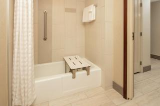Hilton Bellevue - Bellevue - 3