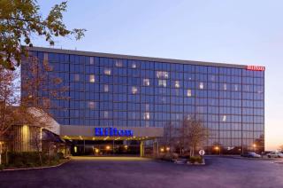 Hilton Kansas City Airport - Kansas City - 8