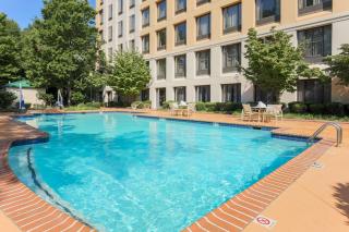 DoubleTree by Hilton Atlanta Airport - Atlanta - 8