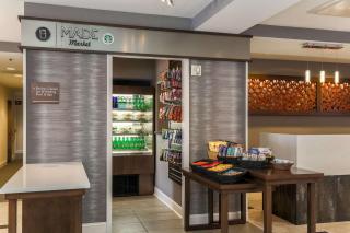 DoubleTree by Hilton Atlanta Airport - Atlanta - 2
