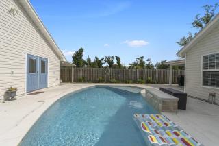 The Splash Pad Sleeps 13 w Pool Patio and Garage - Panama City - 3