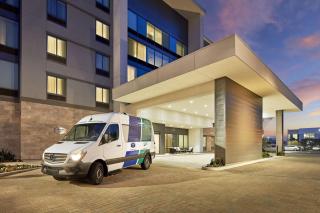 Hampton Inn Long Beach Airport, Ca - Long Beach - 8