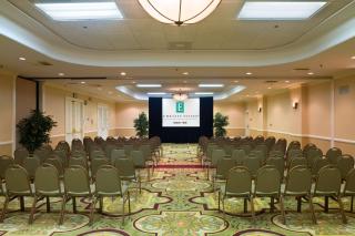 Embassy Suites by Hilton Anaheim North - Anaheim - 6