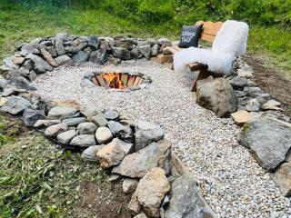 Zirbitz Hütte am Waldrand - Sauna, Kamin, Feuerstelle, Ausblick - 4