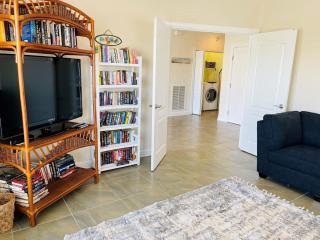 Holden' A Full House home - 3