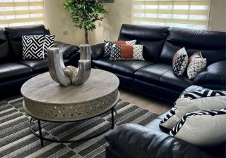 Peaceful 3-BR Villa with Pool & Modern Amenities - Arima - 6