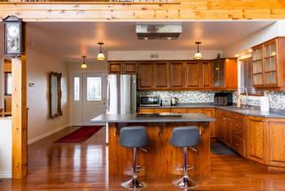 Luxury Waterfront Cottage - Picton - 3