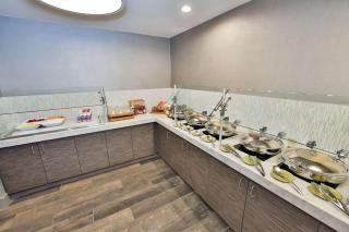DoubleTree by Hilton Atlanta Alpharetta-Windward - 2
