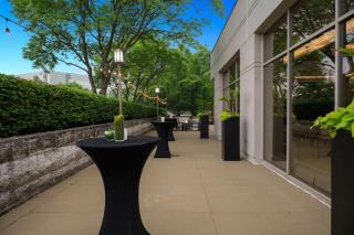 Embassy Suites by Hilton Detroit Troy Auburn Hills - Troy - 4