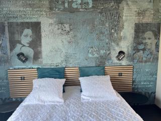 This one - Concarneau - 8