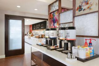 Hampton Inn & Suites Fort Lauderdale Airport - Hollywood - 1