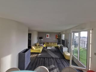 Appartement d'exception Paris 20ème, terrasse de 45m2, vue sur la Tour Eiffel - París - 3