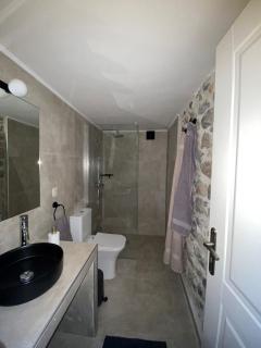 ENGLEZENA'S GUESTHOUSE - Leonidio - 7