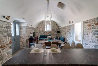 ENGLEZENA'S GUESTHOUSE - Leonidio - 6