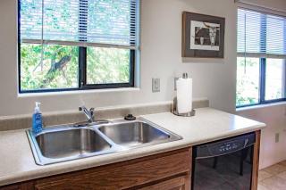 Cowboys & Angels - Classic Sedona style w/great location - Sedona - 7