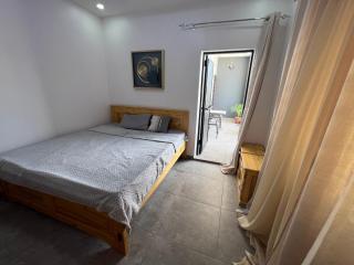 J2 Villa - Sukuta - 3