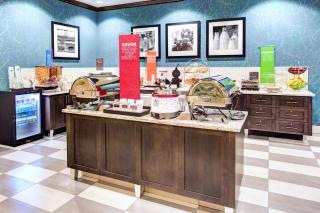 Hampton Inn & Suites by Hilton Atlanta Perimeter Dunwoody - Atlanta - 3
