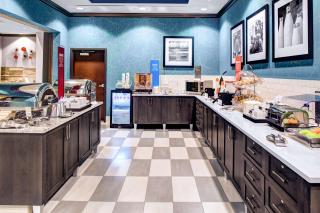 Hampton Inn & Suites by Hilton Atlanta Perimeter Dunwoody - Atlanta - 4