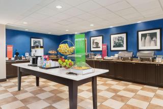 Hampton Inn & Suites Atlanta Airport West Camp Creek Pkwy - Atlanta - 3