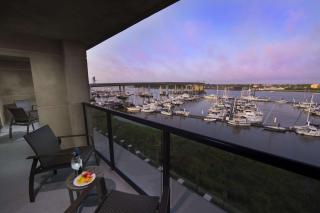 Hilton Garden Inn Charleston Waterfront/Downtown - Charleston - 0