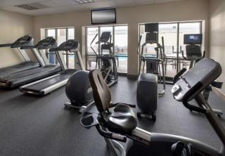 Hampton Inn Boston Logan Airport - Boston - 3