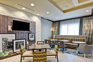 Hampton Inn Atlanta Kennesaw - Kennesaw - 2