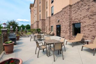 Hampton Inn & Suites Winston-Salem/University Area - Winston-Salem - 8