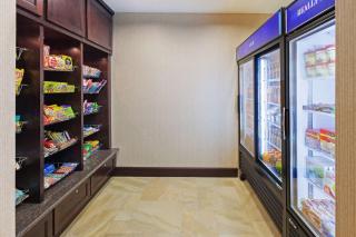 Hilton Garden Inn Midland - 1