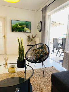 2 BD Top Floor Aprt with Acropolis view - Atene - 5