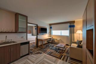 Four Points by Sheraton Midland - 4