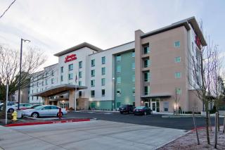 Hampton Inn & Suites Bellevue Downtown/Seattle - 7