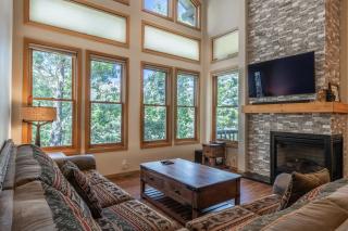 Updated 2 Bedroom Plus Loft 3 Bathroom Snowcreek Phase V #860 Sleeps 6 - Mammoth Lakes - 6