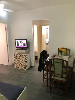 Apartamento à 150m na Praia da Pitangueiras em local Nobre - Guarujá - 9