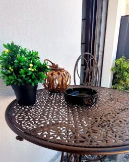 Black Flox AparTment - Drama - 4
