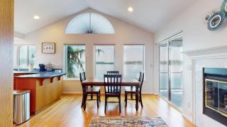 Paddle Boards Private Dock Sleeps 9 - 7