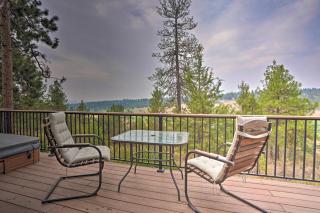 Resort-Style Klamath Falls Home, Golf Course View! - Klamath Falls - 8