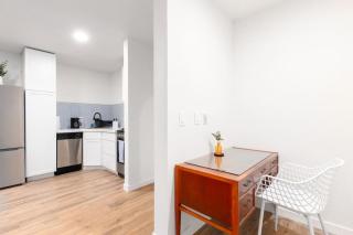 Cozy & Modern 1st-fl Guest house - San Diego - 5