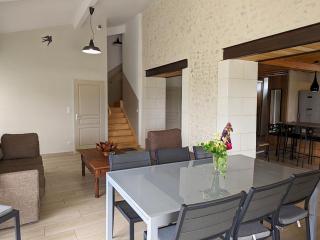Gîte Charentais avec piscine, terrasse, et pêche - confort moderne et charme rural - FR-1-653-87 - - 1