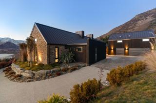 Sicilian Luxury Retreat - Queenstown - 0