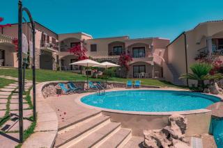 ISA-Residence with swimming-pool in Badesi, apartments with air conditioning and private outdoor space - Badesi - 0