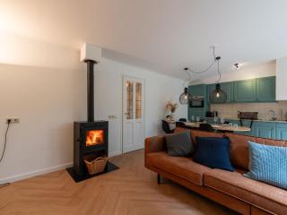 Holiday Home in Zelhem with Hot Tub & Forest - 1