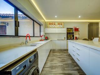 Eagle Rock Executive Guest House - 5