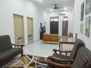 Homestay Batu Pahat, BUSHRA - 1