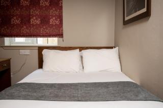 Wellington Hotel by Greene King Inns - 3