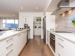 Bach near the Beach - Mangawhai Heads Holiday Home - Mangawhai - 3