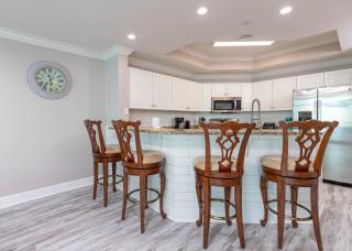 Three-Bedroom Apartment - Orange Beach - 4