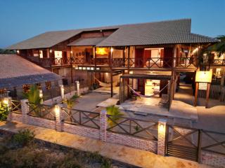 BEACH HOUSE - Kitespot Suite - AT THE BEACH ! - 0