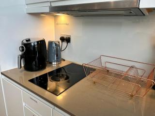 Cosy Apartment - Haywards Heath - 3