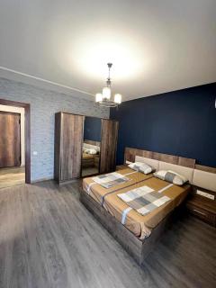 Deluxe Residential New Buiding 3bedroom + 2.5bathroom Apartment ,Near City Center, Современная Квартира Недалеко от Центра Города - 1